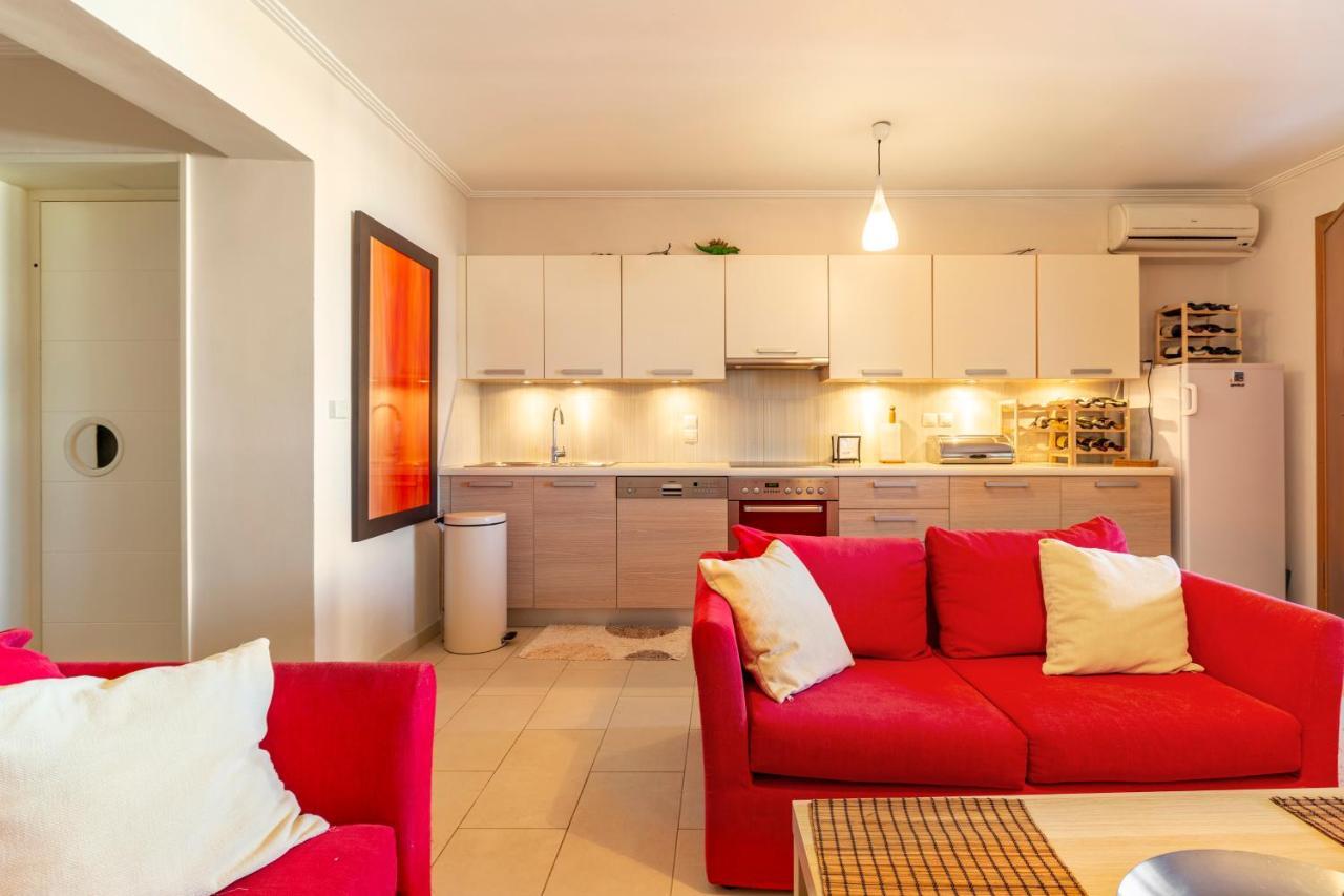 Something Different In Chalkida Apartment Karababás Exterior photo