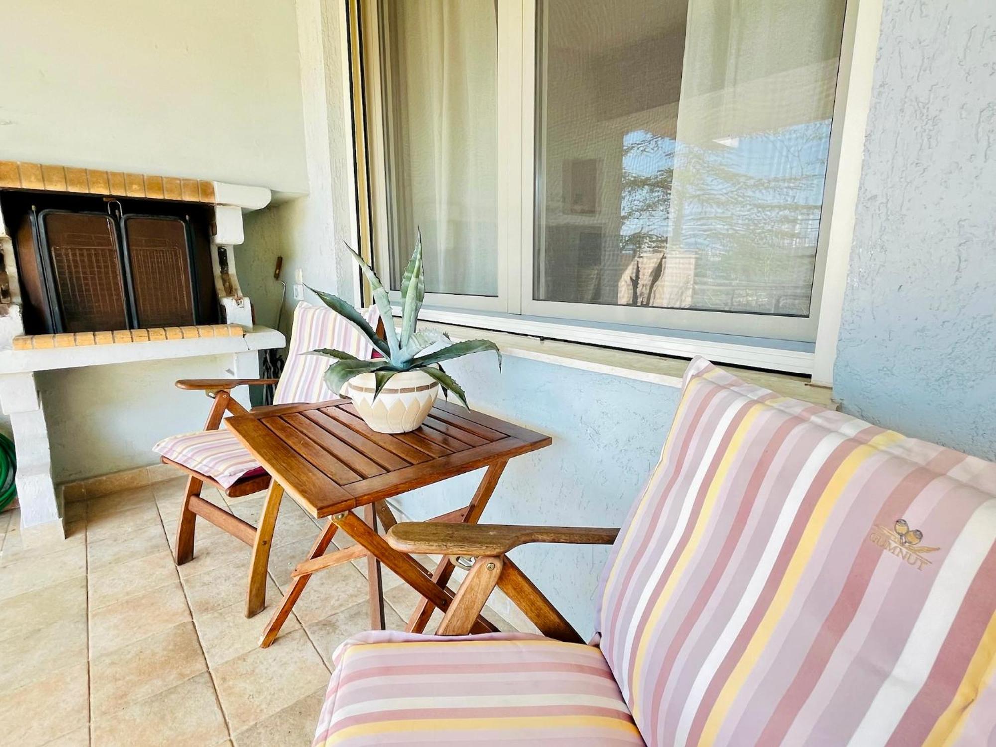Something Different In Chalkida Apartment Karababás Exterior photo